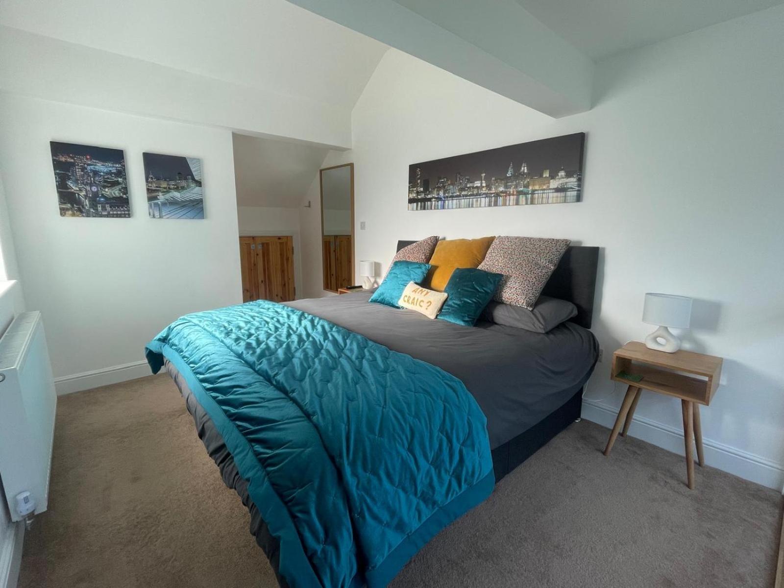 The Upton Coach House Villa Birkenhead Exterior photo